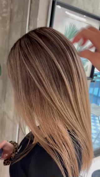 ロング カラー ♡ハイライトカラー shinri♡のヘアスタイル