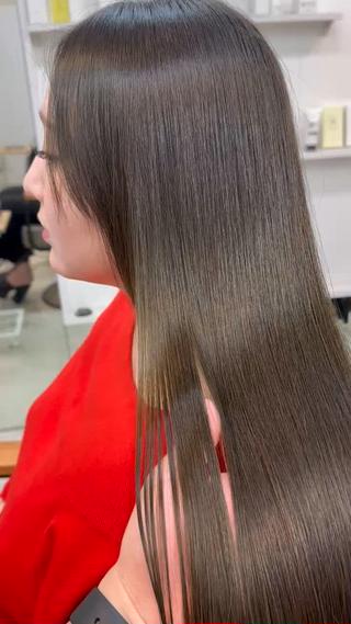 カラーと同時にできる髪質改善はこちら！
髪質改善メニューNo.1

髪質改善で艶髪に


気になったスタイルやメニューはを押してお気に入り登録ができます！
ぜひカウンセリング時にお見せください！ 