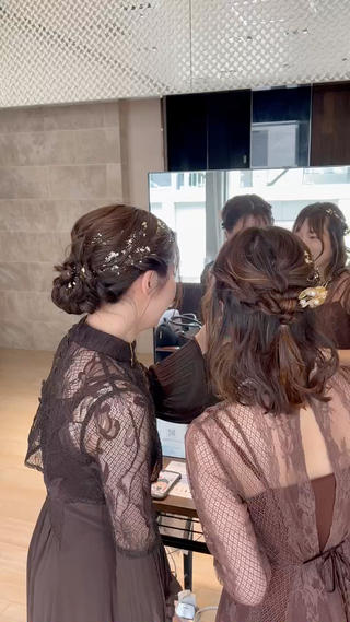 お呼ばれヘアお任せ下さい！友達とご予約でも大丈夫です 