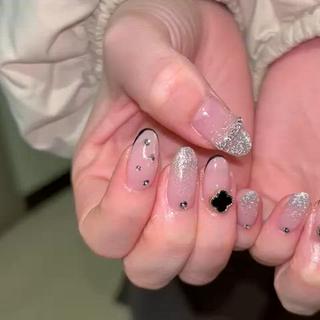 ネイル パラあり！フィルイン 美フォルムのネイルデザイン
