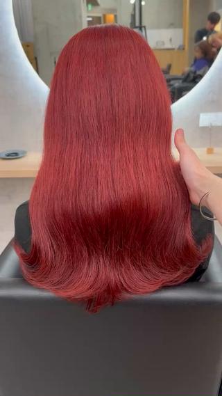 施術時間が3〜4時間
是非一度お任せください

#梅田#梅田美容室#大阪梅田#大阪美容室#美容師アシスタント#韓国ヘア#韓国カラー#ウェーブ巻き#波巻きウェーブ#艶巻き #ブリーチ#1ブリーチ#カラー#艶カラー#透明感#艶髪#ブリーチモデル募集中#カラーモデル募集中 