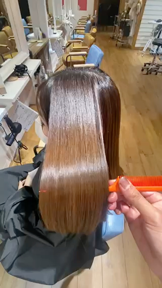 艶感MAX髪質改善。繰り返せば繰り返すほど毛髪強度を高めてくれるのでダメージで諦めていた施術も今後できるようにしていきます。