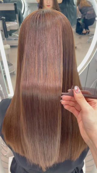 ロング 大宮🤍縮毛矯正 レイヤー🪽なるのヘアスタイル