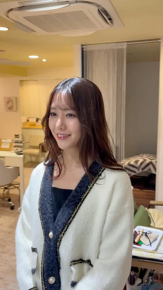 セミロング 顔周りだけで垢抜ける レイヤー/小池　祐のヘアスタイル