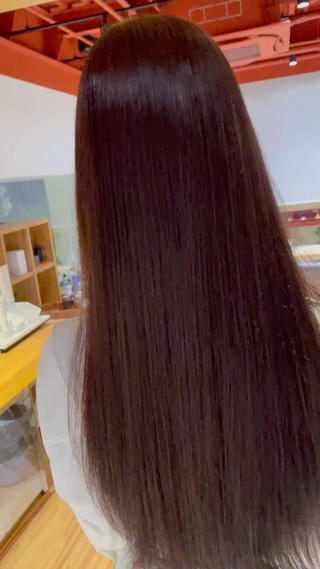 ロング 顔周りだけで垢抜ける レイヤー/小池 祐のヘアスタイル