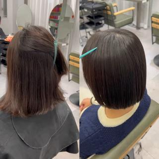 【酸性縮毛矯正】
従来のストレートや矯正では不自然なストレートになったり、ダメージが気になったり、クセ毛のエイジング毛やブリーチ毛には対応が難しかった。そこで僕自身のお薬調合で、お客様一人一人に合った考え方で皆さんのお悩みを解消し、髪を綺麗に強くしてくれる最新の髪質改善矯正メニュー!
◎どんな人にオススメ?
・一日中まとまった髪でいたい
・毎朝のスタイリングが楽になりたい
・湿気の多い日に髪がうねる・広がる
・パヤパヤした毛が気になる
↑こういった方にオススメです!