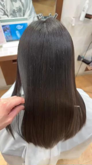 カラー 艶髪クリエイター🪽 秋田 聖也のヘアスタイル