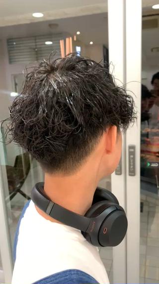 垢抜け間違いなし【メンズカット+パーマ】
初回限定¥10.560~ご案内しております
最近流行りの波巻きパーマスタイルです!
#メンズ#パーマ#波巻きパーマ#スペインカール#八王子