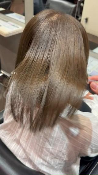 ショート カラー カ ノのヘアスタイル