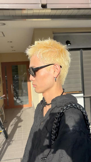 カラー メンズ マツダ レンのヘアスタイル