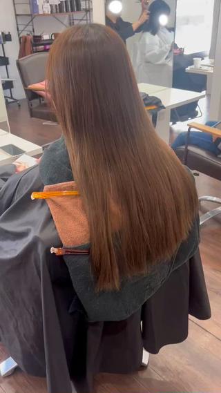 ブリーチ一回ベースのお客様
ブリーチなしでも深みのある暖色カラーにできます 