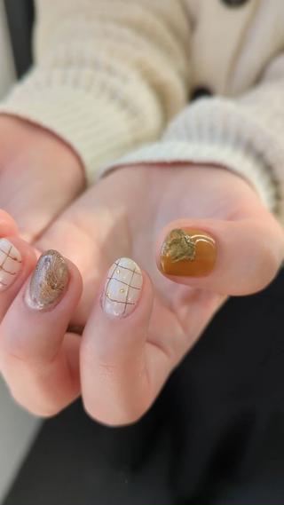 1年の締め括りはアートを盛り沢山にネイル 