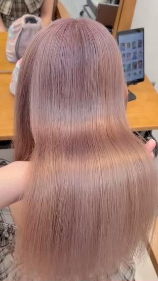 ロング little salt 渋谷店所属・akina＊ブリーチ ♡トレンドヘアのヘアスタイル