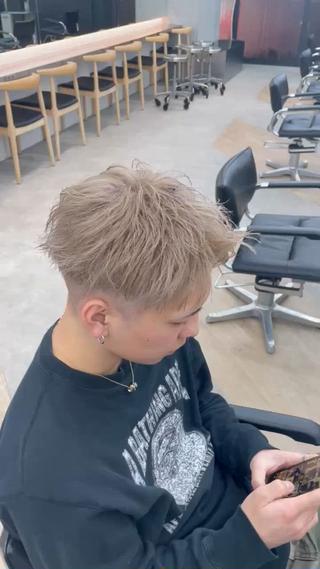 ミルクティーベージュ