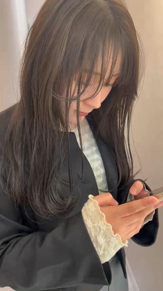 グレージュ/顔まわりレイヤー/カーキグレージュ 