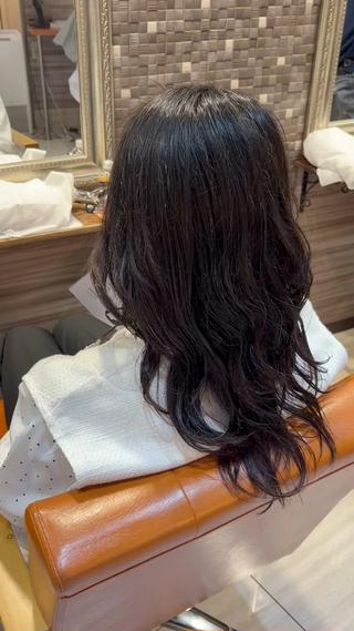 縦ロール巻き髪ヘア 