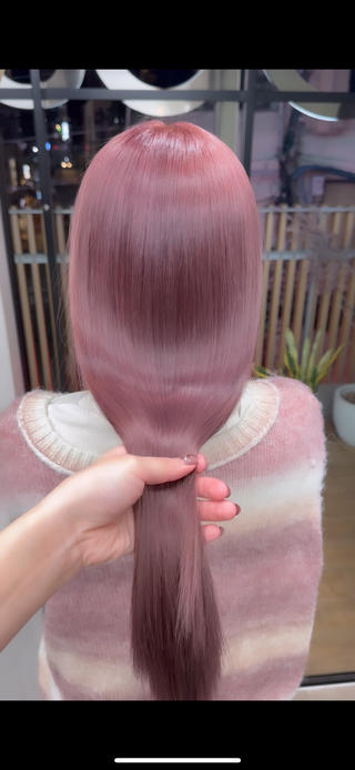 ロング カラー 佃 優音のヘアスタイル