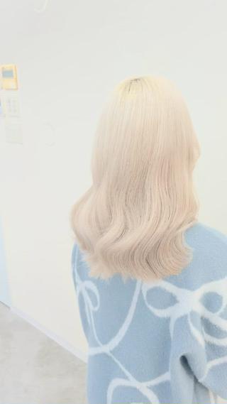 ミディアム カラー ヘアサロンアウラ所属・旭岡龍明/ハイトーン /ケアブリーチのヘアスタイル