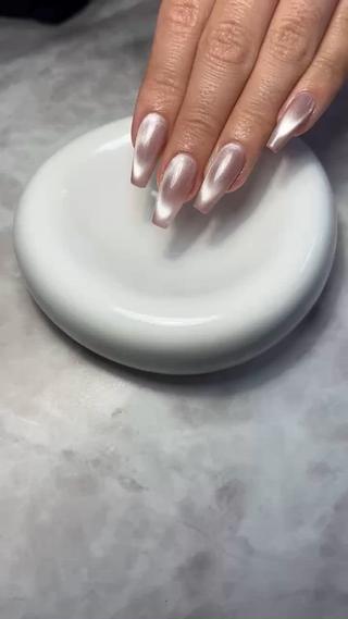 ネイル ネイルサロン Friday 21所属・ネイルサロン Friday 21のネイルデザイン