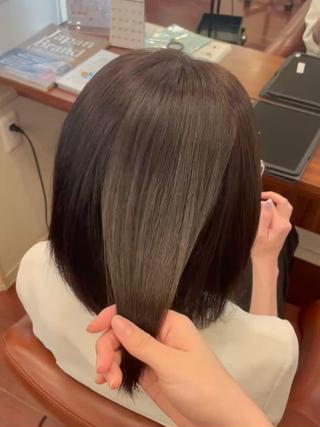 ミディアム スダ ユキナ 髪質改善水素カラーのヘアスタイル