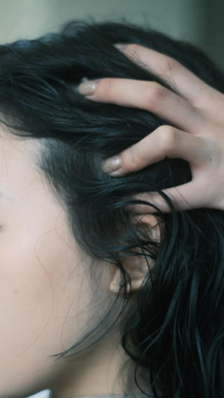 ヘッドスパの最大の効果は血流を高め、筋肉を緩めることで自身の自然治癒力を高めることができます。
血液は身体を動かすことや、考える機能にはなくてはならない心と体の栄養。筋肉、リンパはその栄養を運んでくれるパイプなので巡りの良い心体づくりを保つことが健やかな毎日を過ごす秘訣です。
脳が疲れていると朝なのに体も重く感じますし、身体が疲れていると不調が見えて悩みになります。
お客様のお悩み、状態に合わせて最善の施術をさせていただきます。 