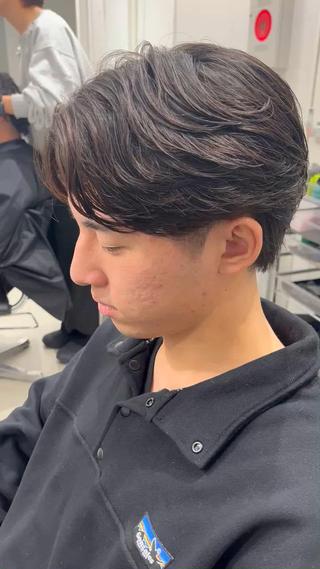 パーマ メンズ 深谷 侑亮のヘアスタイル
