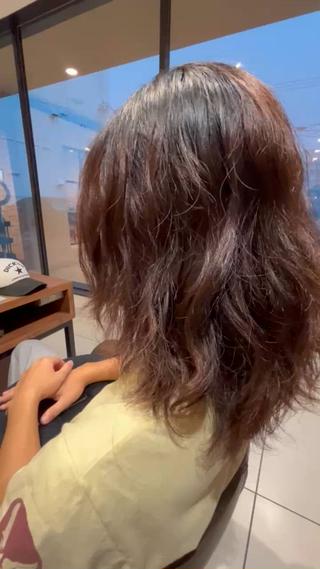 バッサリ サッパリ スッキリ！！！
骨格やお客様の生活に合わせたカットで今までより圧倒的に楽にさせていただきます！！ 