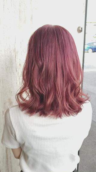 ミディアム カラー ma cherie naoのヘアスタイル