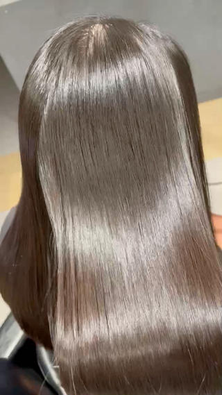 ロング ⬛️⬜️髪質改善⬛️ ⬜️藤川慎太郎のヘアスタイル