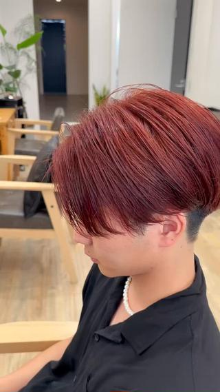 センターパート×ハイトーンカラー×ブリーチカラー 