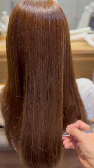 流行りの髪質改善トリートメントがとっても人気です！
高濃度の水素を髪の内側から発生させて、感動の潤いを実現します

イヤリングカラーなどのデザインカラー
ホワイトブリーチや、優れたハイライトなどヘアカラーデザインなら是非お任せください
ヘッドスパでReluxできるメニューも充実させております

今の髪型に飽きてしまった方、イメチェンしたいけどイメージが浮かばない方、今までチャレンジしてこなかったカラーをしてみたい、など是非ご相談ください！！ 
丁寧なカウンセリングを心がけ、お客様に100%寄り添う接客を心がけております 