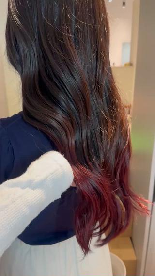 【ブリーチ無しダブルカラーデザイン】

モカブラウン × レッドグラデーション  