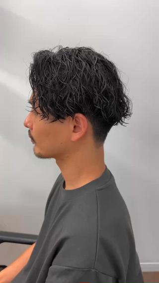 ミディアム パーマ メンズ メンズパーマ/ メンズカット/タクヤのヘアスタイル