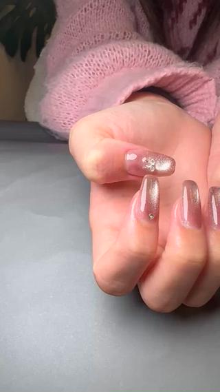 ネイル Atelier Yuriのネイルデザイン