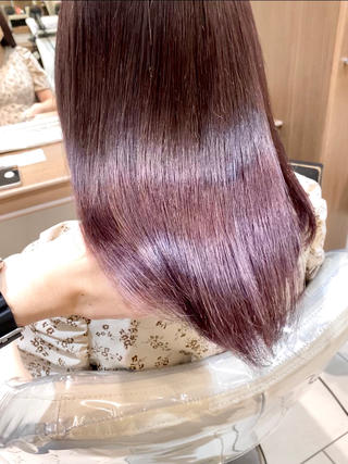 ブリーチ履歴があっても髪質改善カラーで
ぷるっぷるの艶髪に♡