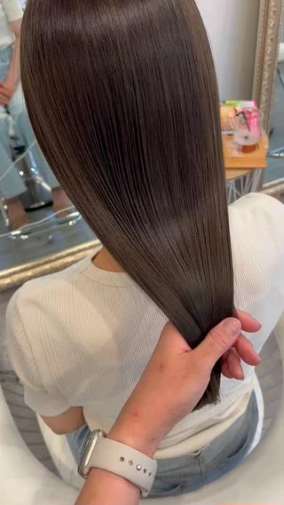 ロング カラー 【岡山/pilina 】白井美緒のヘアスタイル