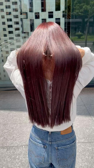 【人気No.1メニュー髪質改善トリートメント】

東京の人気サロンL.O.G OMOTESANDO が大阪初出店
沢山のお客様にぜひ体験して頂きたく
期間限定でミニモに掲載中です
もちろん営業時間中にご予約可能です
※単品メニューの場合シャンプーブロー代＋¥2200

#髪質改善トリートメント
#トリートメント
#髪質改善
#心斎橋 