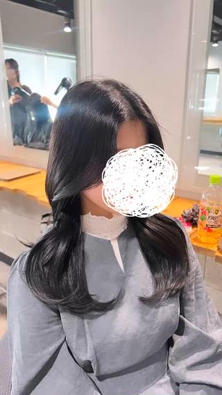 ロング カラー NANAMI🩵 大人可愛い韓国ヘアのヘアスタイル