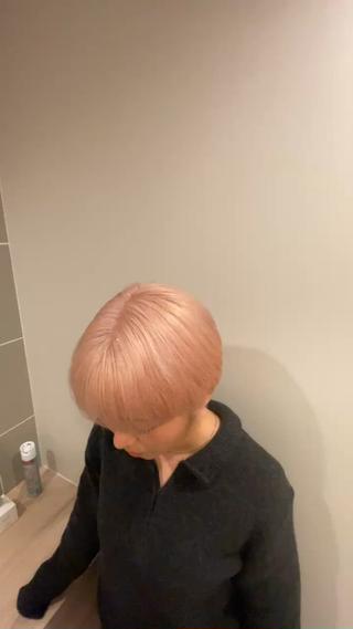 ペールピンク色落ちがブロンドに落ちるピンク 