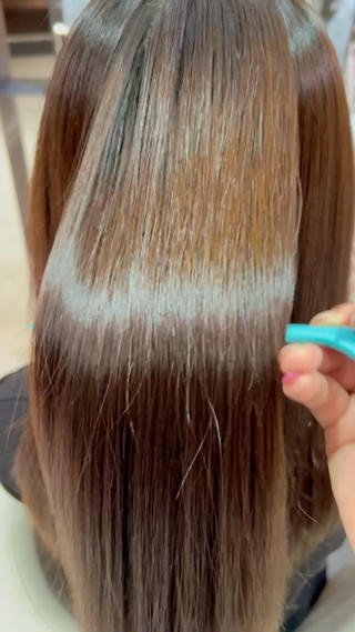 髪質に合った薬剤選定でサラサラストレートヘアに️
 