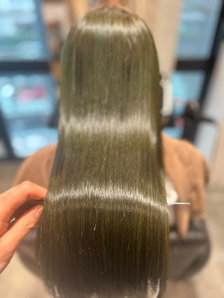 ロング カラー 美髪矯正 Rioのヘアスタイル