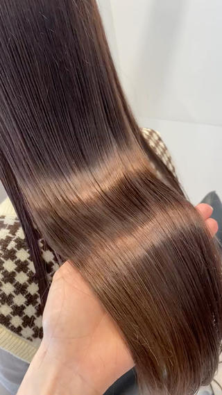 大事なイベントの前にこそ
絶対やっておきたい!
髪質改善トリートメント
︎傷んでるけど髪を切りたくない人
︎枝毛に悩んでる人
︎とにかく髪が引っかかる人
美容先進国韓国の梨泰院で女優さんやモデルさんが行っている
#シンデレラケアトリートメント
できるお店はまだ日本では少ないです︎
オーガニックケラチンで髪の内部から補修してくれるので
トリートメントのもちも全然ちがう!
是非お試しください
#髪質改善トリートメント
#髪質改善トリートメント池袋
#トリートメント
#トリートメント池袋
#艶髪
#韓国ヘア
#韓国ヘア池袋
#韓国女子