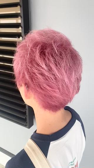 White Pink 

bleach2回​〜​

【平日限定】

・𝒃𝒍𝒆𝒂𝒄𝒉 𝒄𝒐𝒍𝒐𝒓 ¥5,500 

※追加ブリーチは一律3,000円頂いております

追加トリートメントで色持ちも良くなります

・𝟐𝒔𝒕𝒆𝒑 𝒕𝒓𝒆𝒂𝒕𝒎𝒆𝒏𝒕 ¥3,500サラサラ

・𝟒𝒔𝒕𝒆𝒑 𝒕𝒓𝒆𝒂𝒕𝒎𝒆𝒏𝒕 ¥5,700 まとまり

・ラポール 𝒕𝒓𝒆𝒂𝒕𝒎𝒆𝒏𝒕 ¥7,900 艶

お気軽にご相談ください 