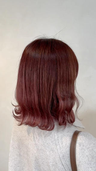 cherry read
ブリーチ1回〜可能なカラーです
髪質によってはブリーチなしでも可能です