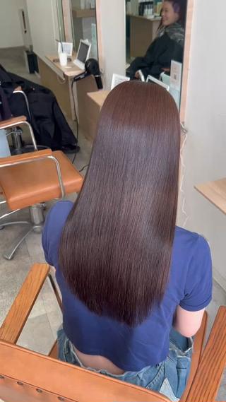 今話題の酸性縮毛矯正！！
必ず綺麗にしますぜひ一度ご相談下さい^_^ 