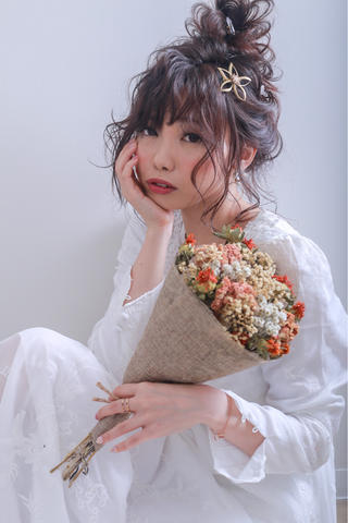 ラベンダーカラーにお団子アレンジ