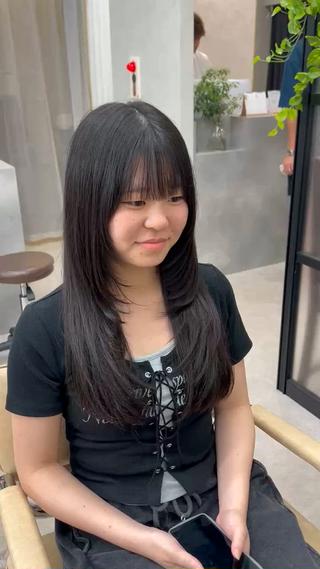 ロング 前田 香恋のヘアスタイル