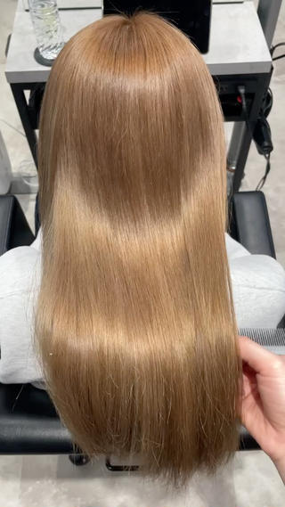 ミディアム neo.所属・🎀neo.RIN/ 透け感艶カラー🎀のヘアスタイル