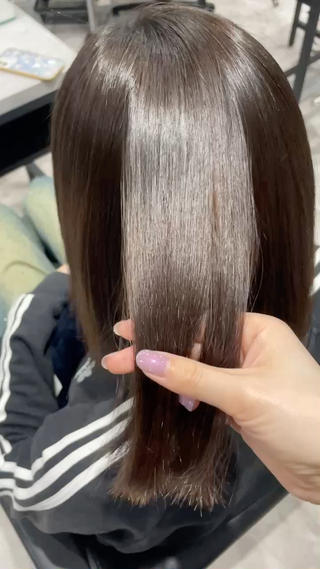 ミディアム neo.所属・🎀neo.RIN/ 透け感艶カラー🎀のヘアスタイル