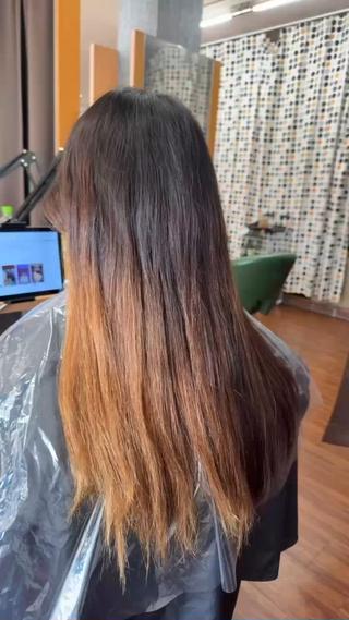 左右の違う色がこんなに綺麗な一色に変身
バイオレットブラウン